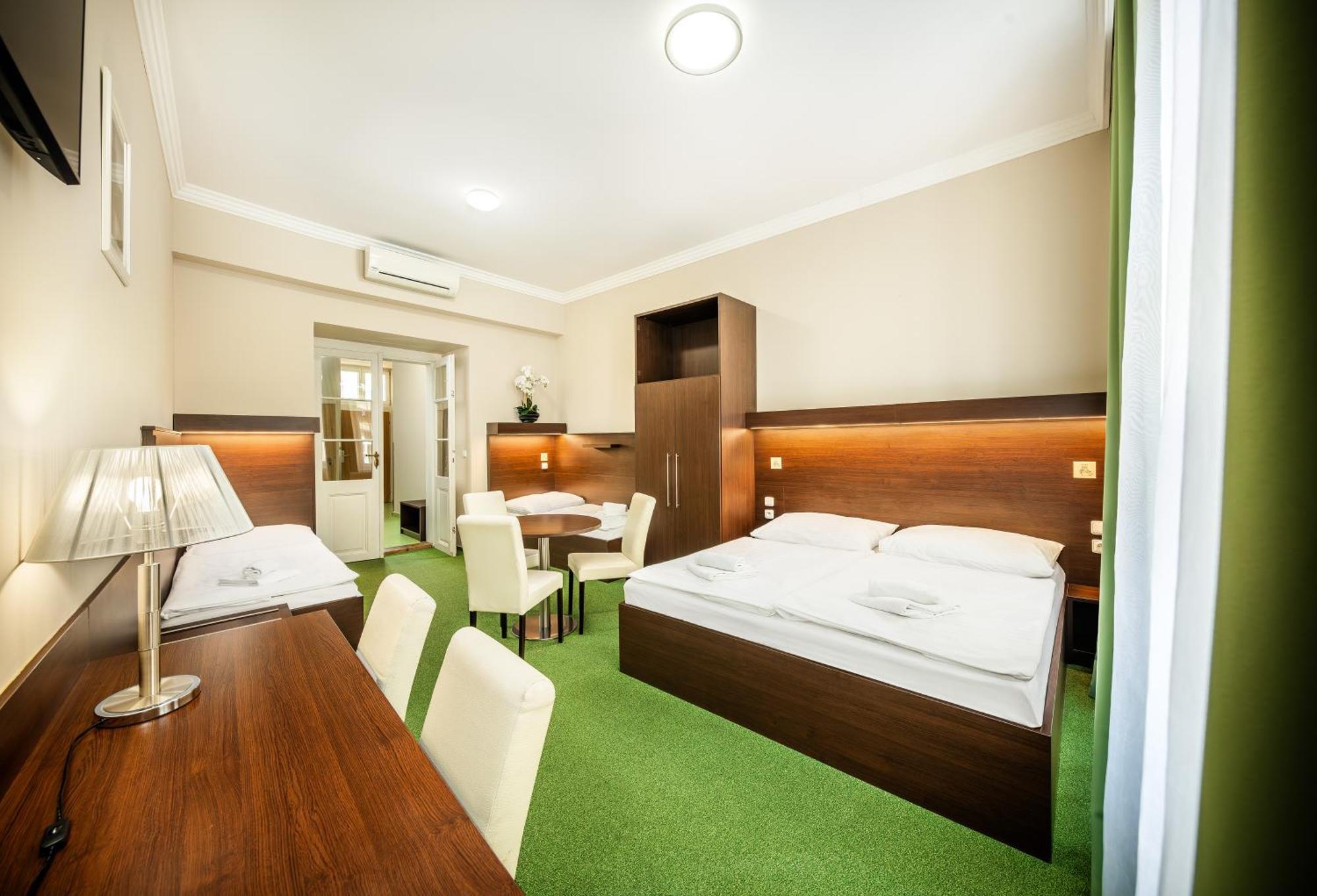 Martin Hotel Prague — Fotky 2